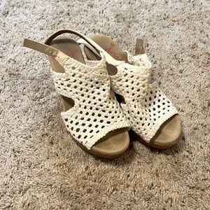 jelly pop memory foam cork sandals - size 7
